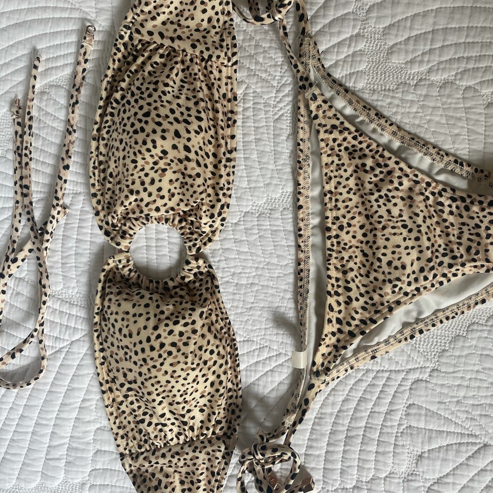 Victoria’s Secret bandeau leopard bikini set